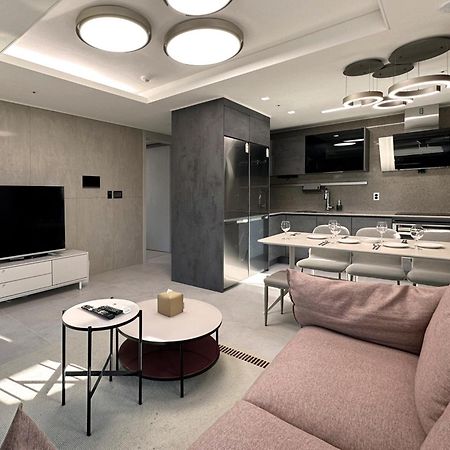 Aparthotel Y Collection By Uh Flat Osiria Pusan Zewnętrze zdjęcie